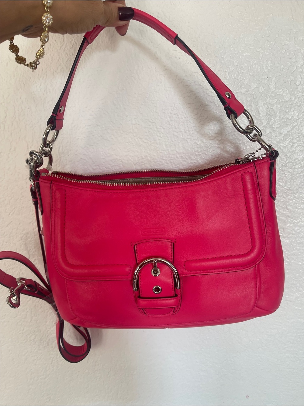 Coach F24687 Campbell Leather Convertible soho y2k – New
Vibrant Pomegranate .